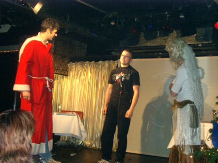 benjamin schaut skeptisch..