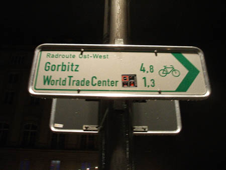 gar nicht weit zum world trade center