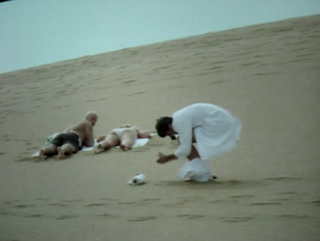 Bestuhlt! Die titelgebende Szene