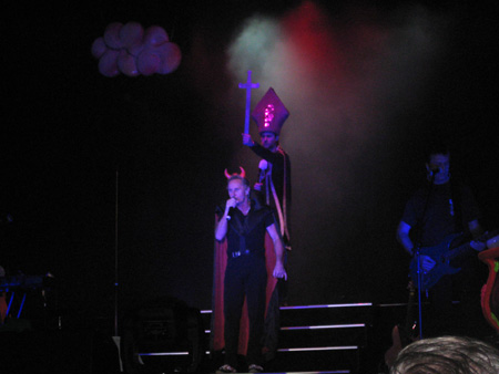 ..spricht der herr kaplan..