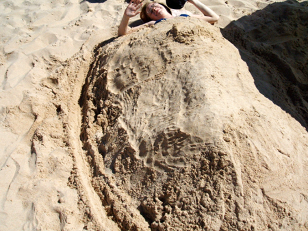 chrissy lebendig begraben!