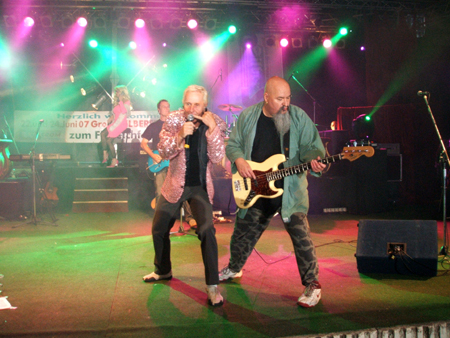 k�� die hand, sch�ne frau..