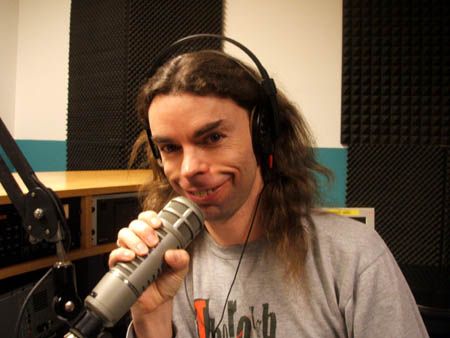 springhuhn mit trotz allem guter laune