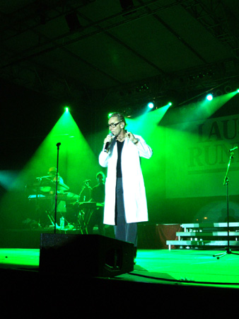 das atom, das ist ein hund..