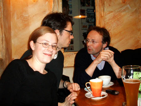 das erweiterte gegen alles - team..