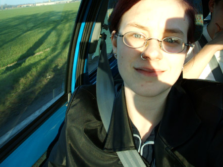 ..chrissy lächelt verträumt..