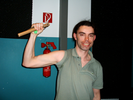 bizeps und schweißfleck..