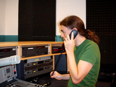 auch um 23:01 telefonieren wir noch mit den hörern