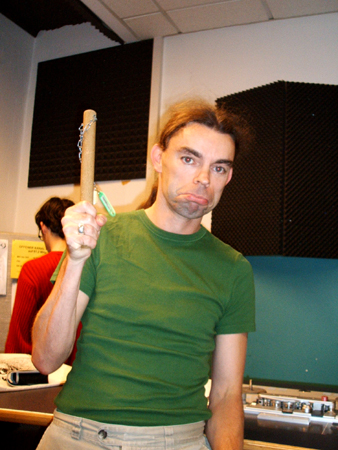 achtung: bin bewaffnet!