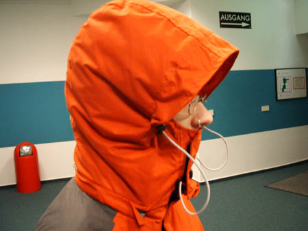 chrissy gut eingepackt..