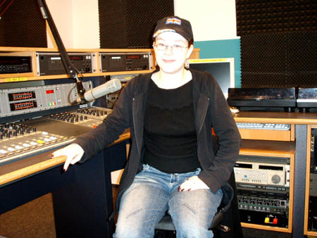 chrissy, strahlend hell