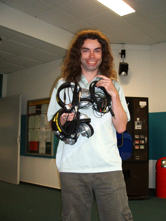 springhuhn sammelt kopfhörer